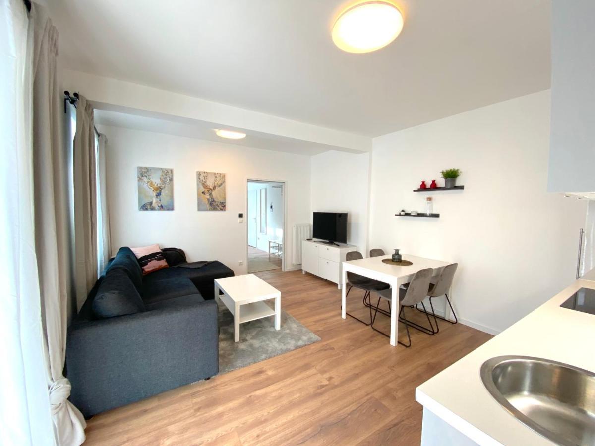 White Inn - Ferienwohnung Mit Terrasse Murzzuschlag Exterior photo